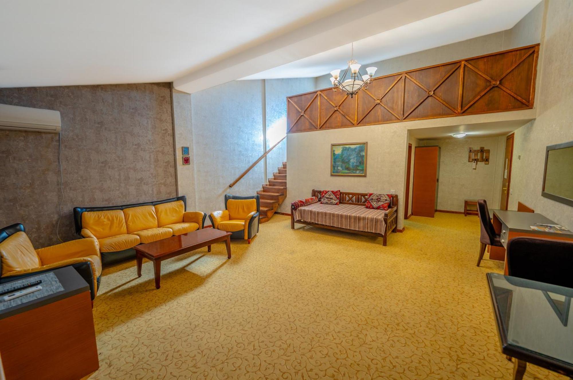 Kopala Tskneti Hotel Tsqnet'i Exterior photo