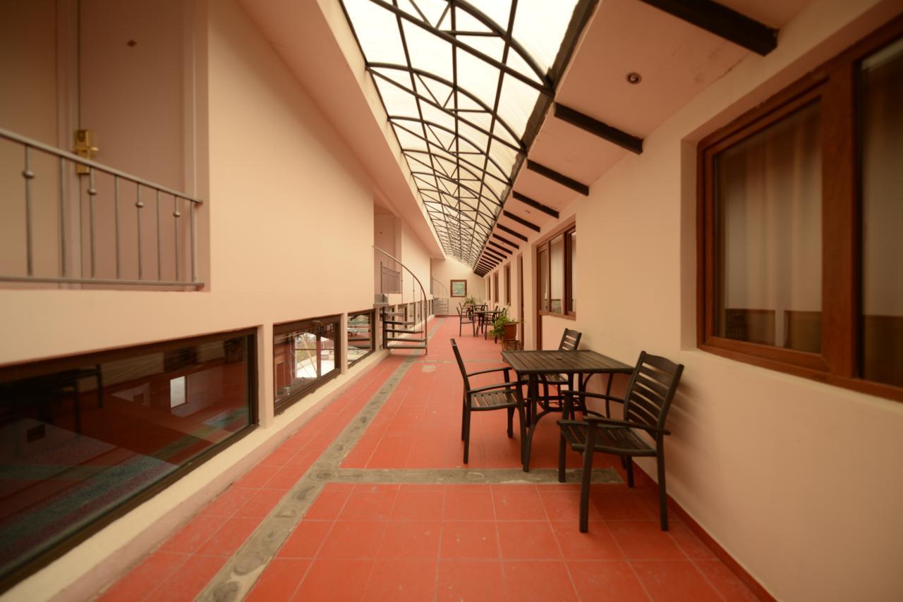 Kopala Tskneti Hotel Tsqnet'i Exterior photo